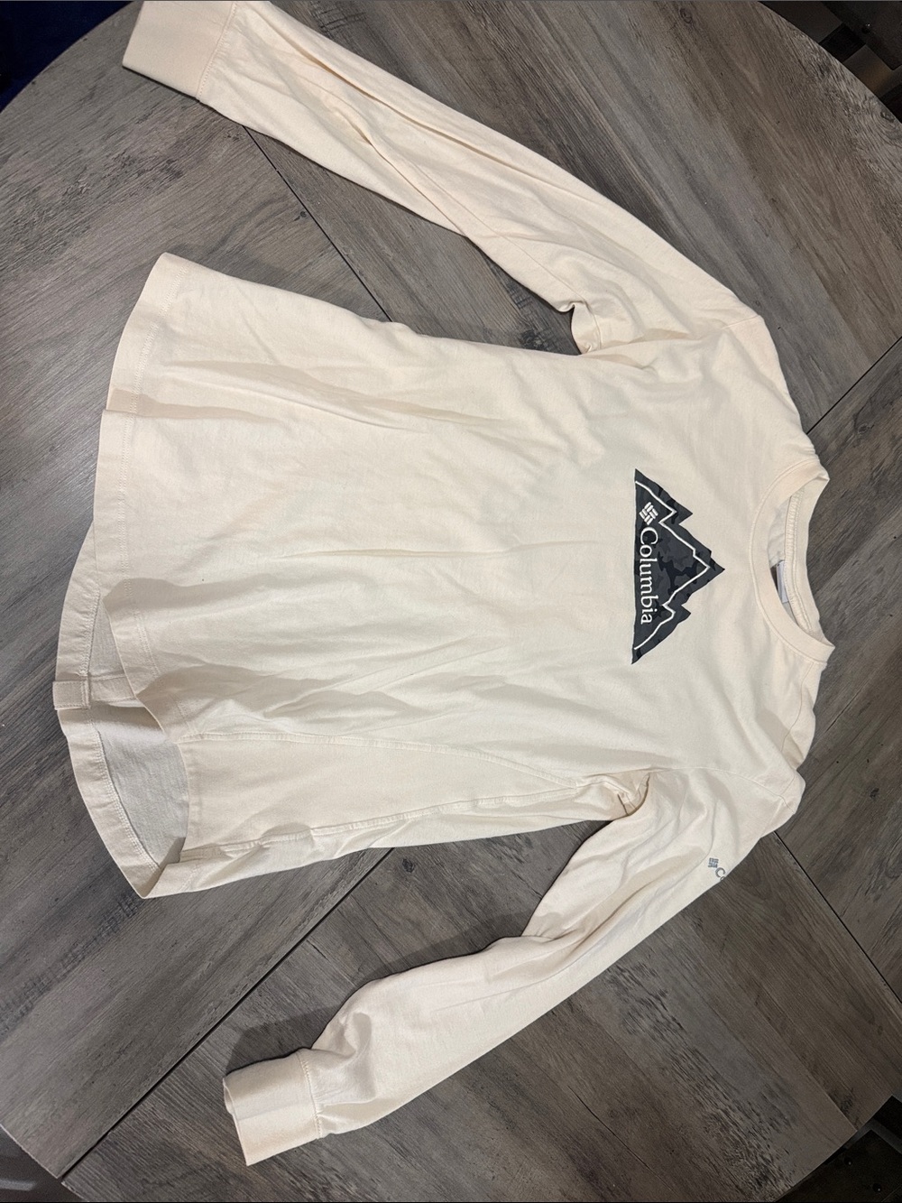 Columbia Off-White Long Sleeve Mountain Logo Shirt